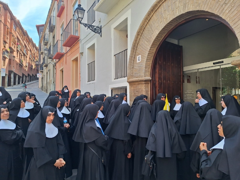 Las Hermanitas de Bolivia, Cuba, El Salvador, Guatemala, México, Perú, Puerto Rico y República Dominicana visitan la Casa Museo