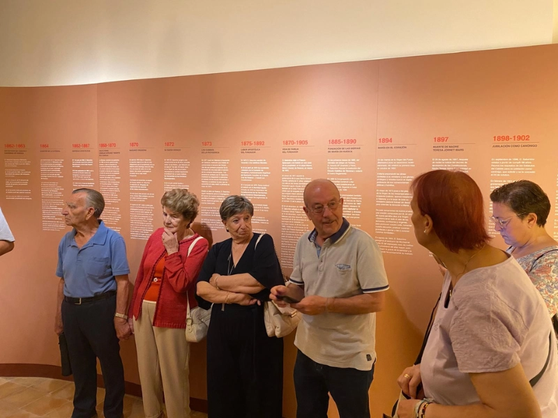 Residenti del Centro Storico visitano la Casa Museo durante le feste del quartiere in onore di San Pietro