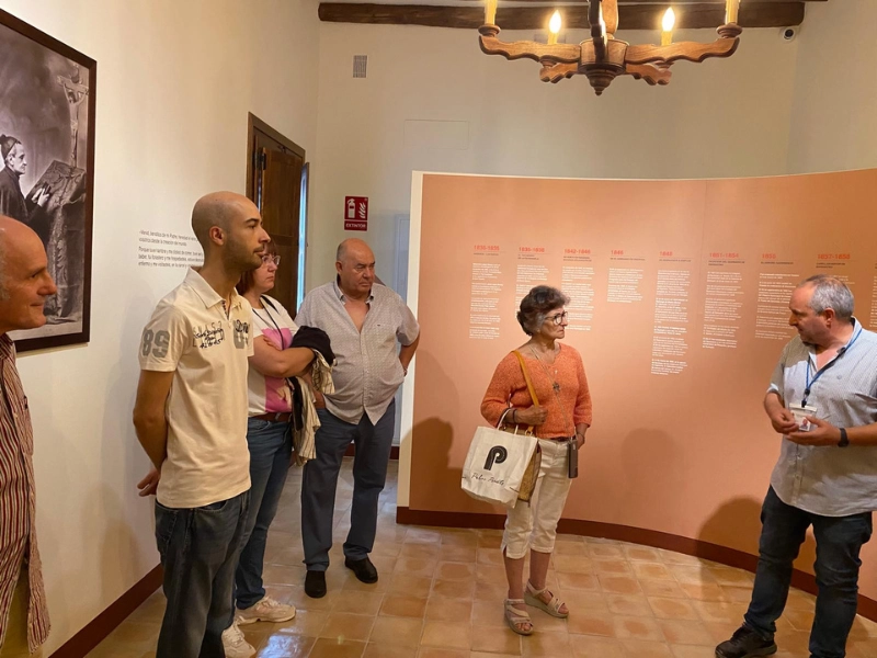 Residenti del Centro Storico visitano la Casa Museo durante le feste del quartiere in onore di San Pietro