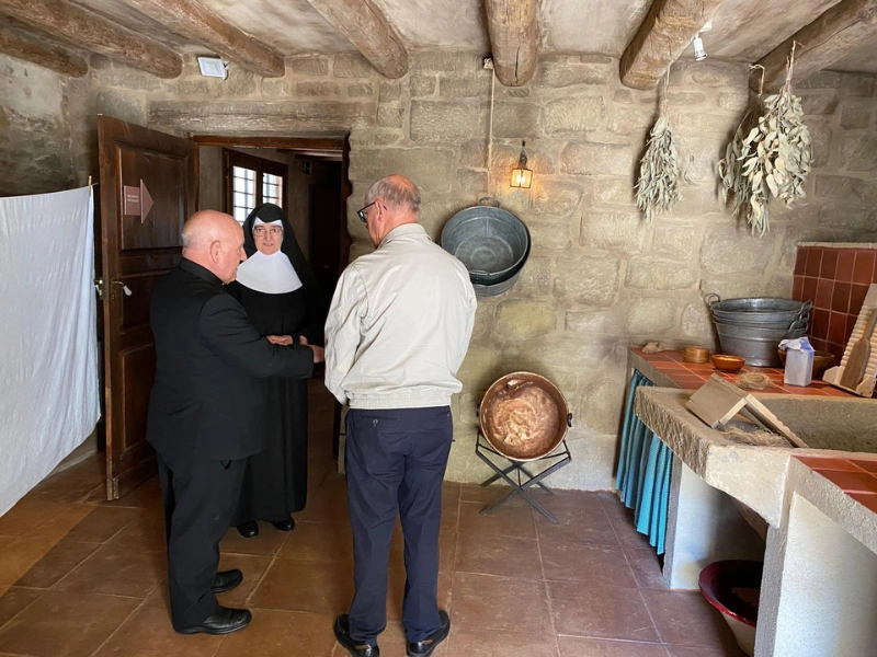 Monseñor Vicente Jiménez Zamora, Administrador apostólico de la Diócesis de Huesca, visita la Casa Museo en la festividad de Santa Teresa Jornet Ibars