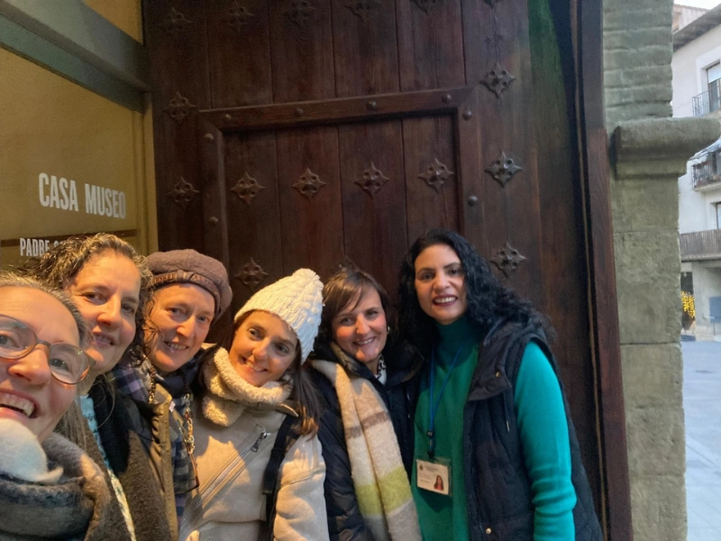 Un grupo de amigas procedentes de La Rioja visitan la Casa Museo