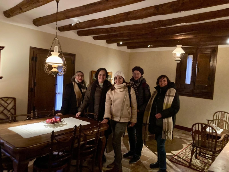 Un grupo de amigas procedentes de La Rioja visitan la Casa Museo